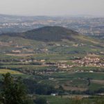 Vue depuis la terrasse de Chiroubles dans le Beaujolais